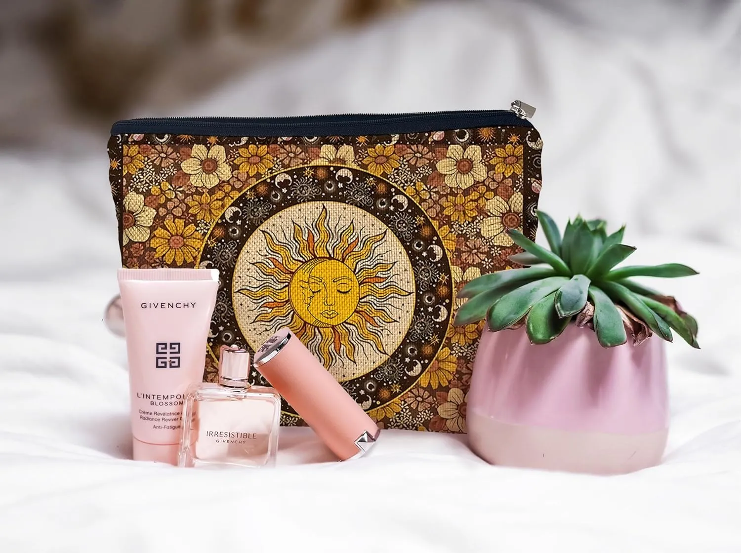 Ayxvt Sun and Moon Makeup Bag, Hippie Flower Pouch Floral Cosmetic Bag, Boho Gifts for Women Teen Girls