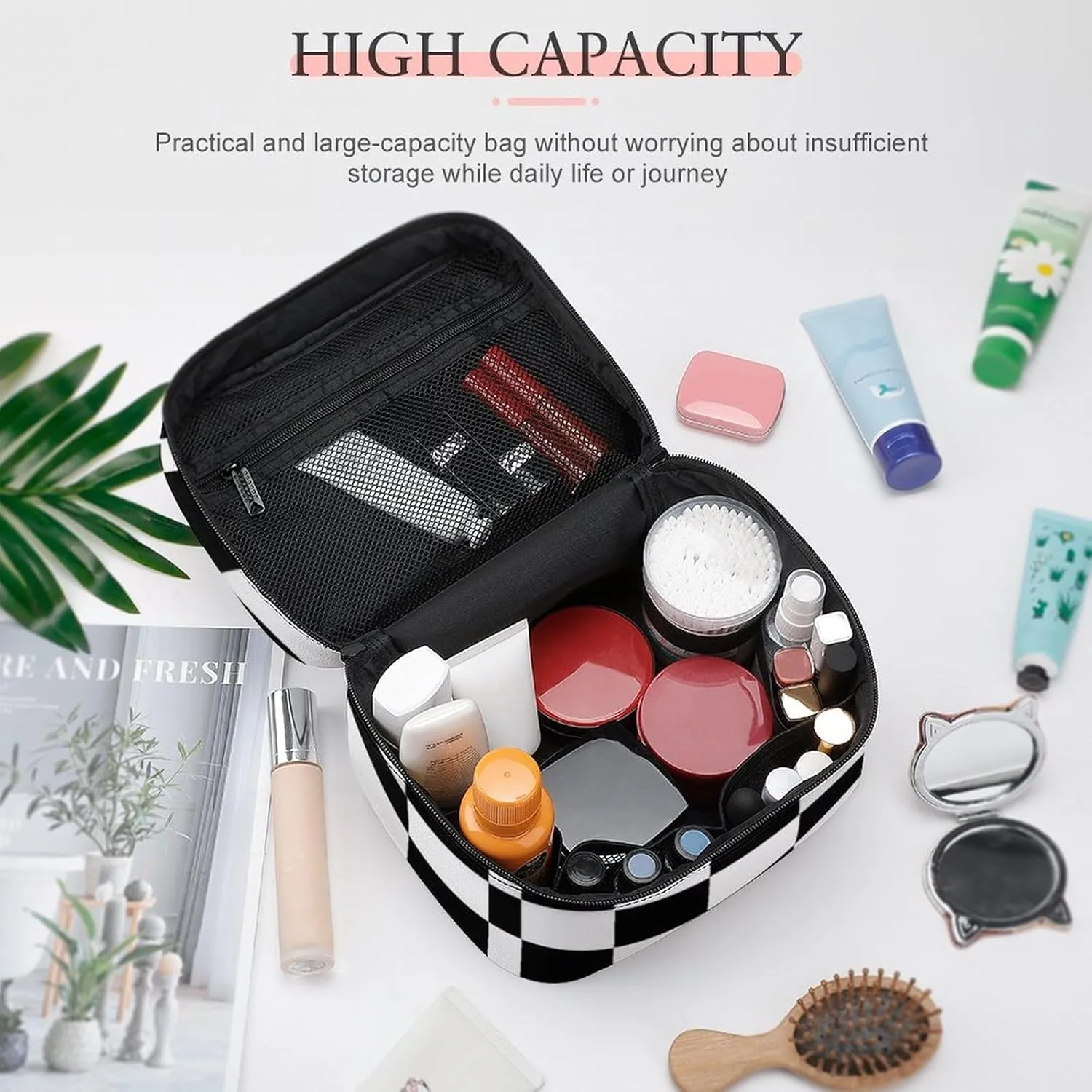Black and White Checkered Print Cosmetic Bag, Travel Portable Makeup Bag for Purse Pouch Beauty Zipper Organizer Toiletry Bag for Women