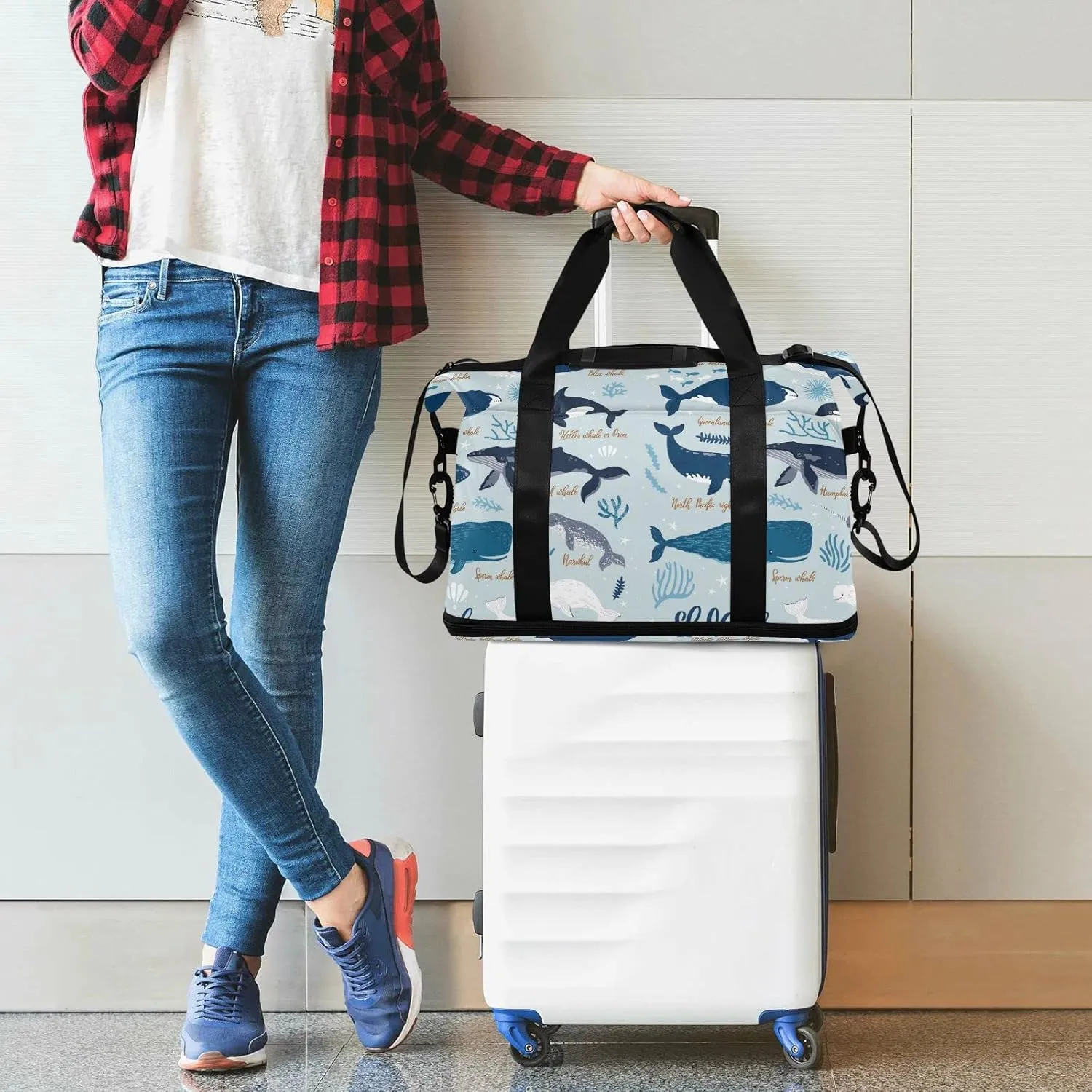 Black Grey White Marine Sea Whales, Blue Seaweeds on Blue Gym Duffel Bag, Polyester Travel Weekender Luggage Handbag with Waterproof Pocket for Wet Items, Unisex Foldable Tote for Sports