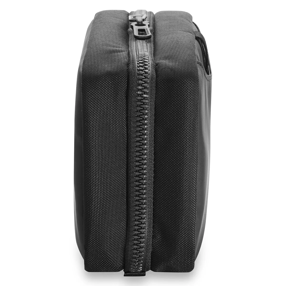 Briggs & Riley ZDX Hanging Toiletry Kit