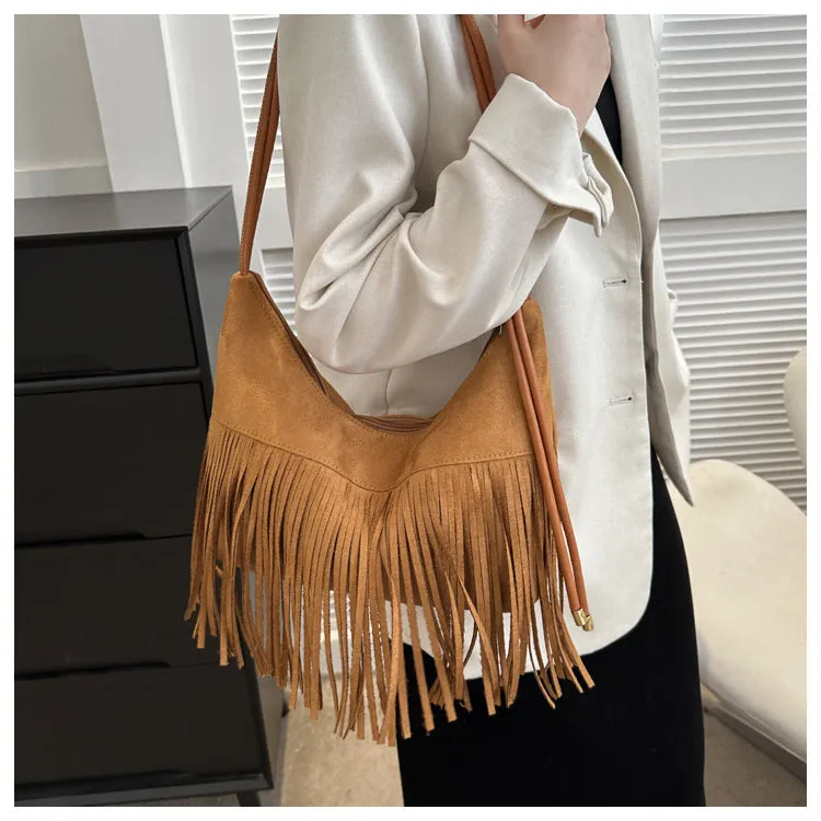CL1248 - Bohemian Tassel Drop Handbag