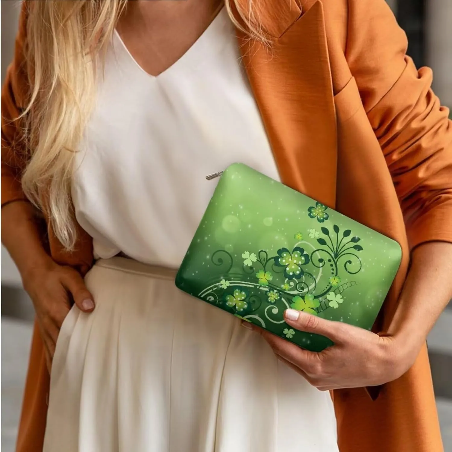 COEQINE Green Makeup Train Case Set 3 Pieces Large Capacity Cosmetic Bag With Compartment Saint Patricks Day Green Portable Hanging Organizer For Travel Waterproof Coin Purse