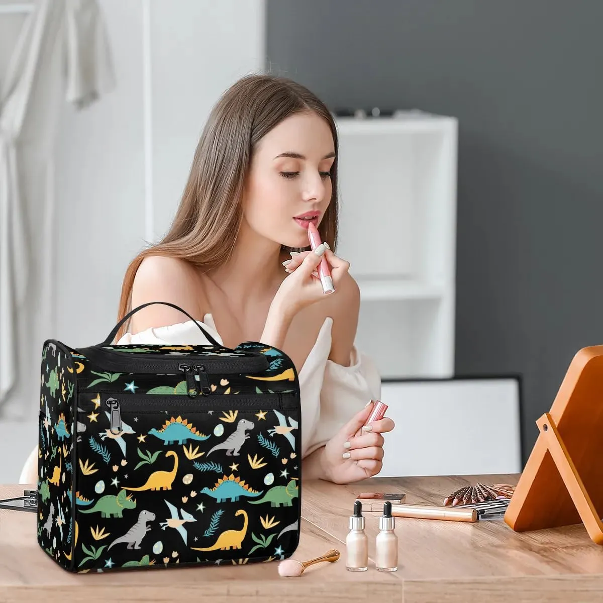 Cute Dinosaur Ancient Hanging Toiletry Bag Cosmetic Makeup Bag Travel Organizer for Accessories Toiletries Essentials Kit