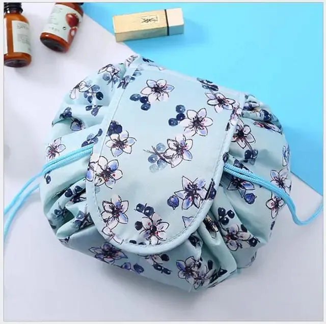Easy Closing Cosmetic Bag