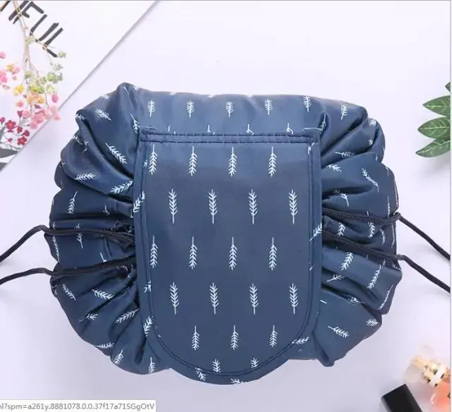 Easy Closing Cosmetic Bag