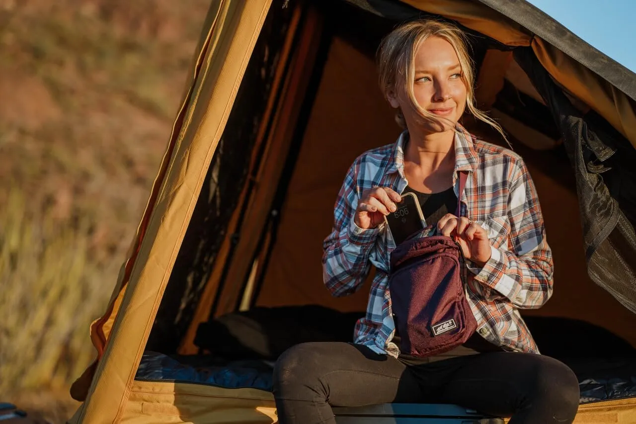 Eddie Bauer Jasper Crossbody Bag | Everyday Carry | Lightweight | Travel | Adjustable | 3L, Peacock, One Size