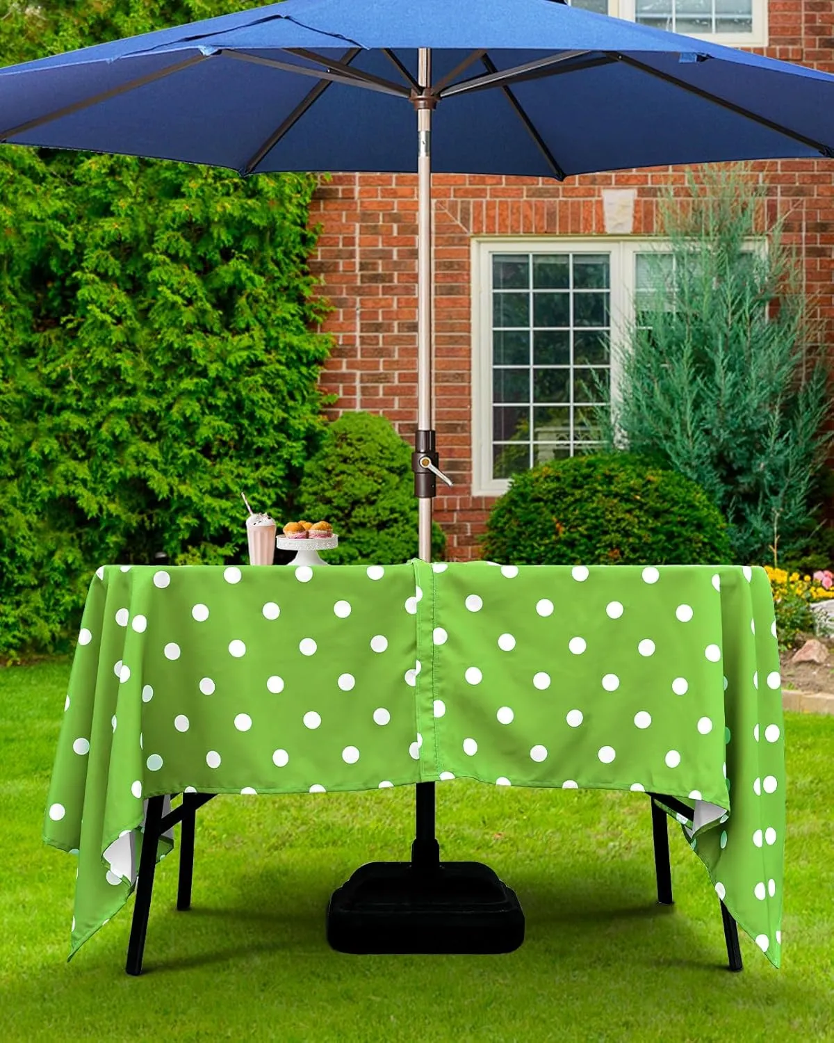 Eternal Beauty Outdoor Rectangle Tablecloth with Umbrella Hole Zipper for Spring Summer Patio Picnic Tables,60X 84(Green Polka Dot)