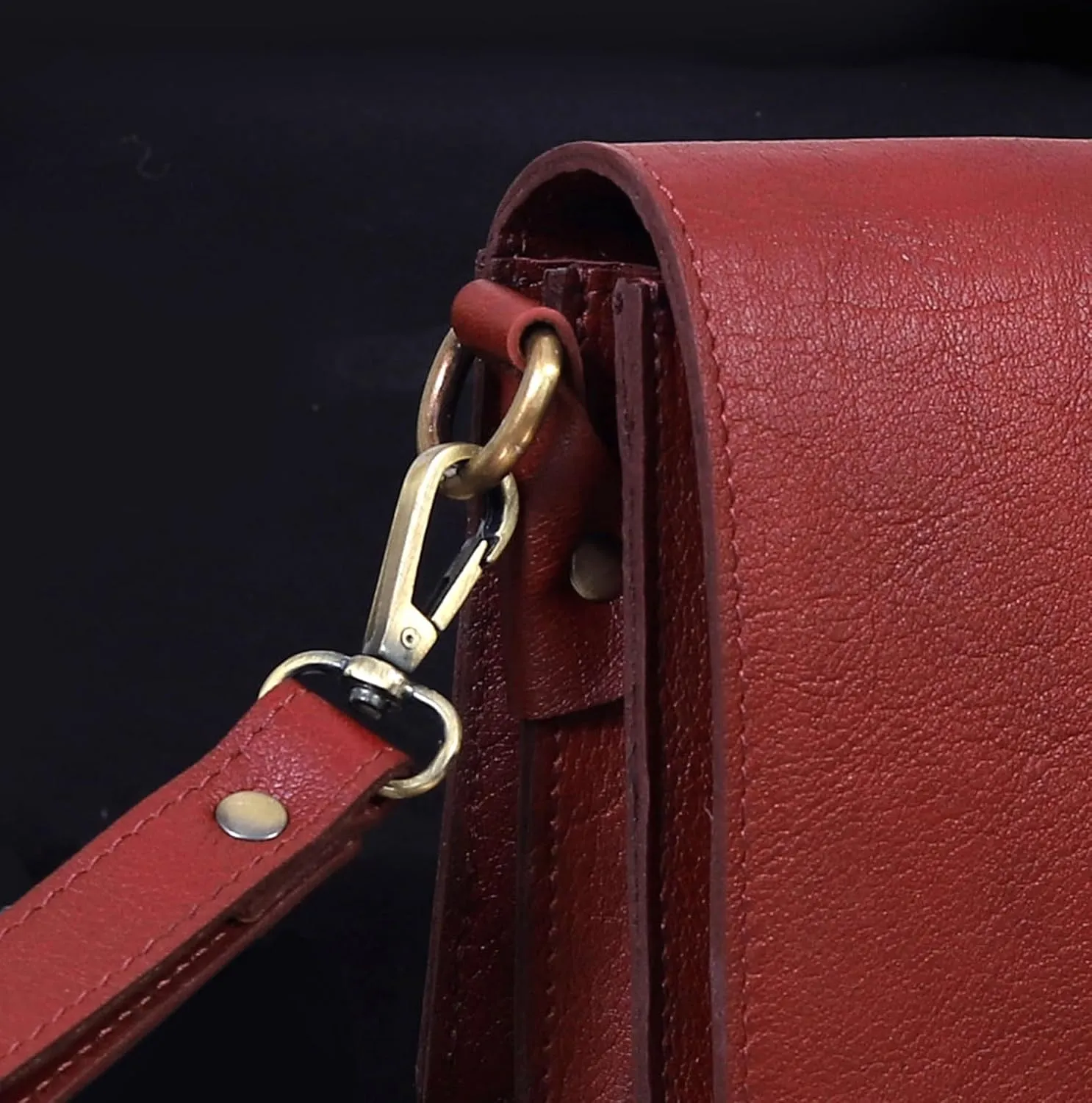 Leather Crossbody Bag for Women, Burgundy Leather, Adjustable Strap