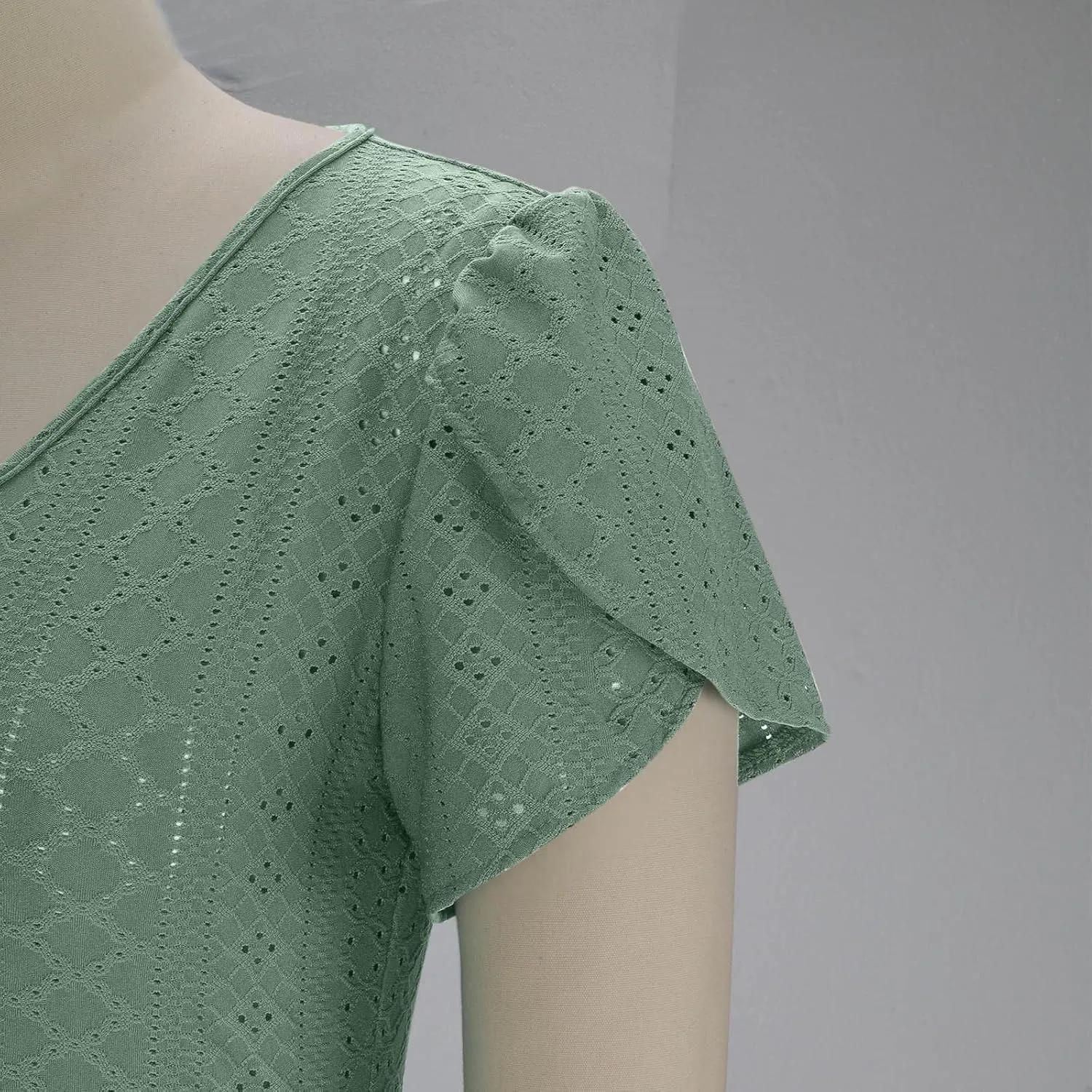 Maxi Dresses for Women 2025 Eyelet Casual Short Sleeve V-Neck Sundress Flowy Empire Waist Fashion Summer Dress
