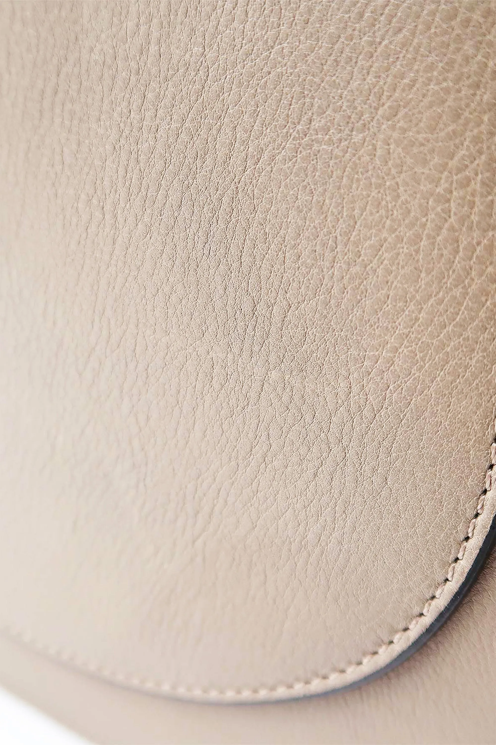 Medium Nile Bracelet Bag Beige