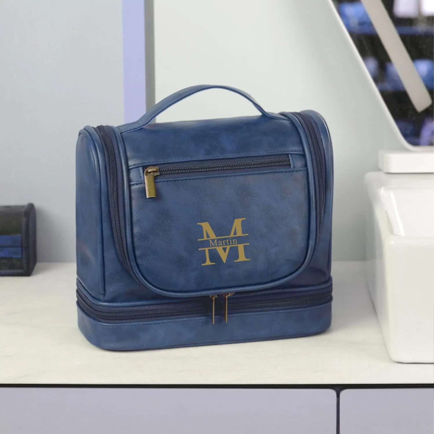 Personalized Toiletry Bag Leather Shaving Dopp Kit Bag for Men Hanging Makeup Bag Hanging Cosmetic Organizer Kit