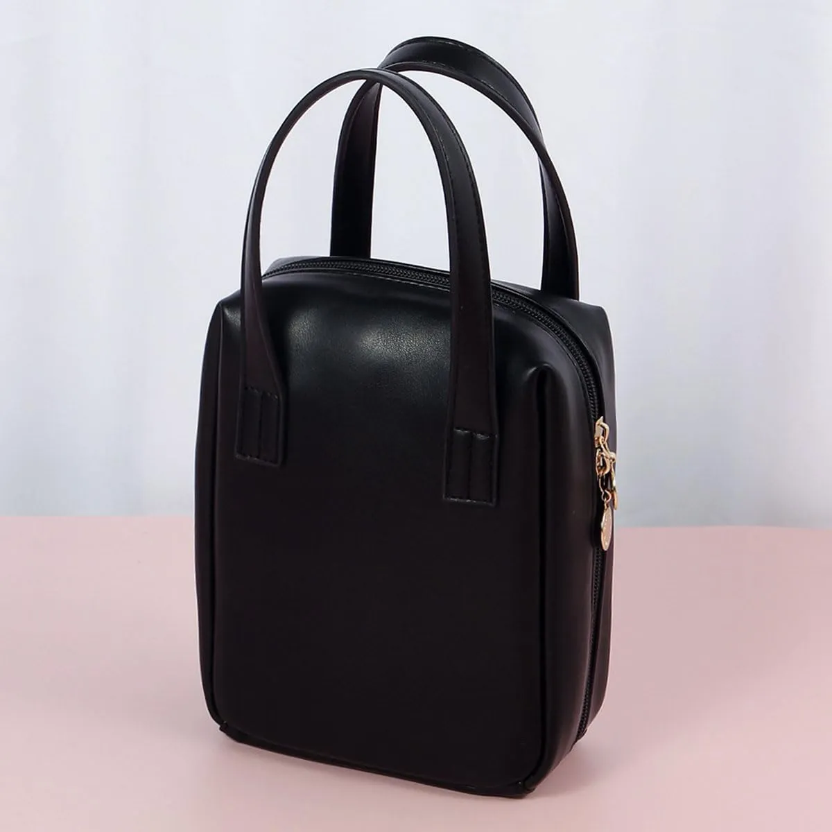 Portable Women's Makeup Bag Large Capacity Layered Cosmetic Bag Makeup Brush Skincare Products Cosmetic Storage Bag (Black)