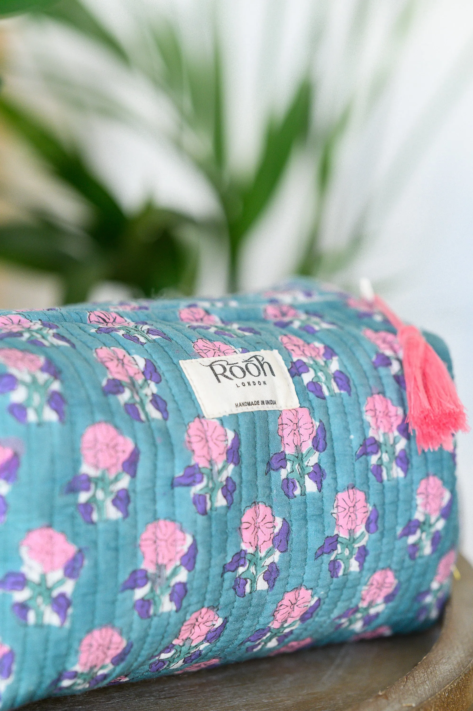 QUILTED COTTON BLOCK PRINT WASH BAG  - DUCKEGG BLUE FLORAL