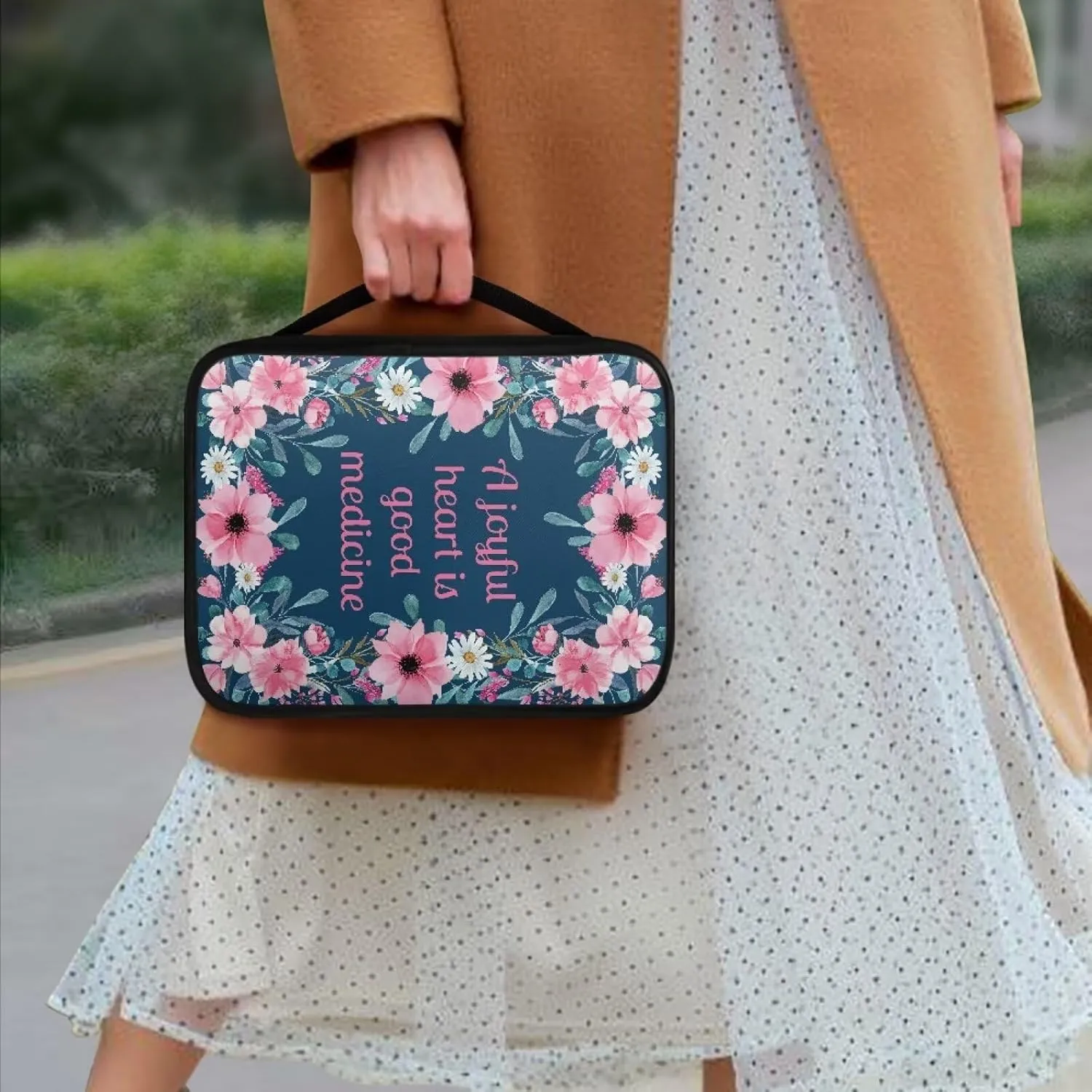 Rchsmod Daisy Flower Print Bible Cover for Women A Joyful Heart is Good Medicine Large Bible Case with Handle Lightweight Bible Carrying Case Bible Bag Bible Accessories Handbag