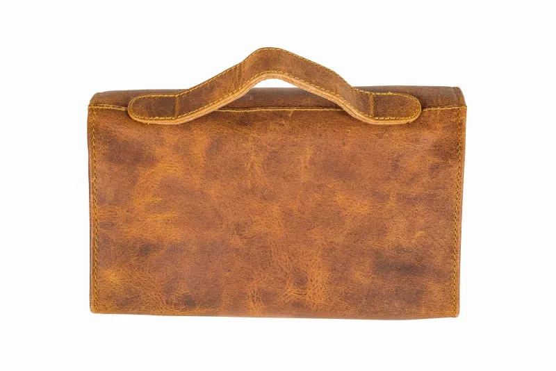 Rockliff - Fold-Out Toiletry Bag in Crazy Horse Tan