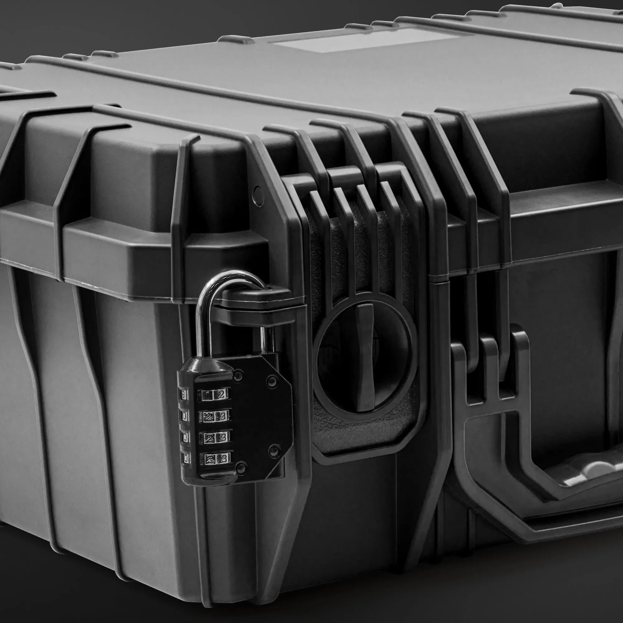 Seahorse SE630 Hard Shell Protective Case with 4 Pistol Foam