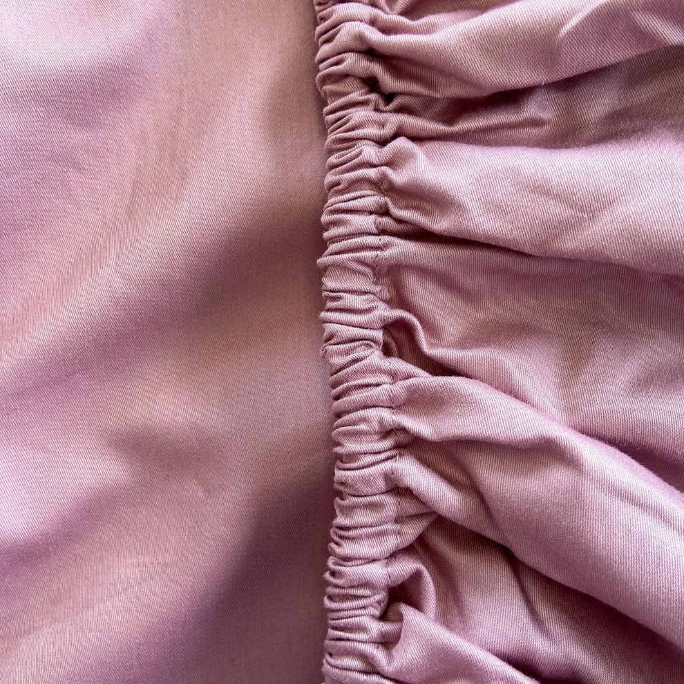 Small Bassinet Waterproof Sheet: Muted Mauve