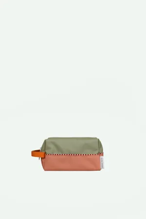 Toiletry bag | colourblocking | shark grey   coral pink
