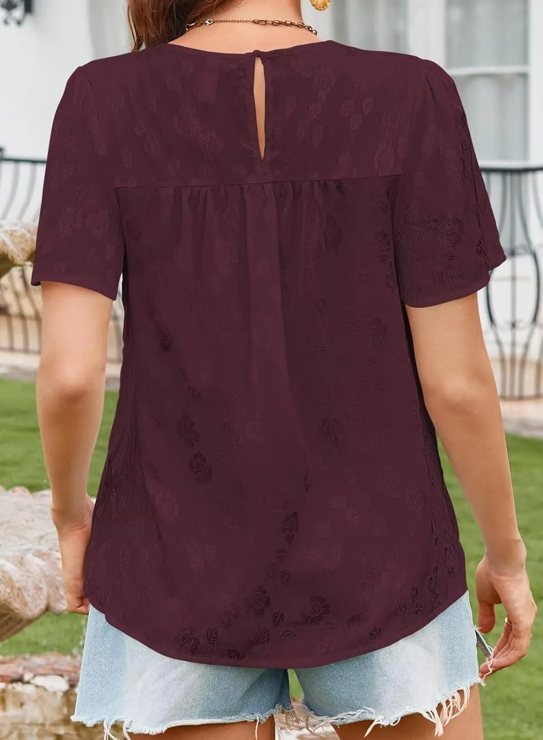 Tops for Women 2025 Boho Floral Blouses Short Puff Sleeve Shirts Summer Flowy Crew Neck Casual Peasant Lace Clothing