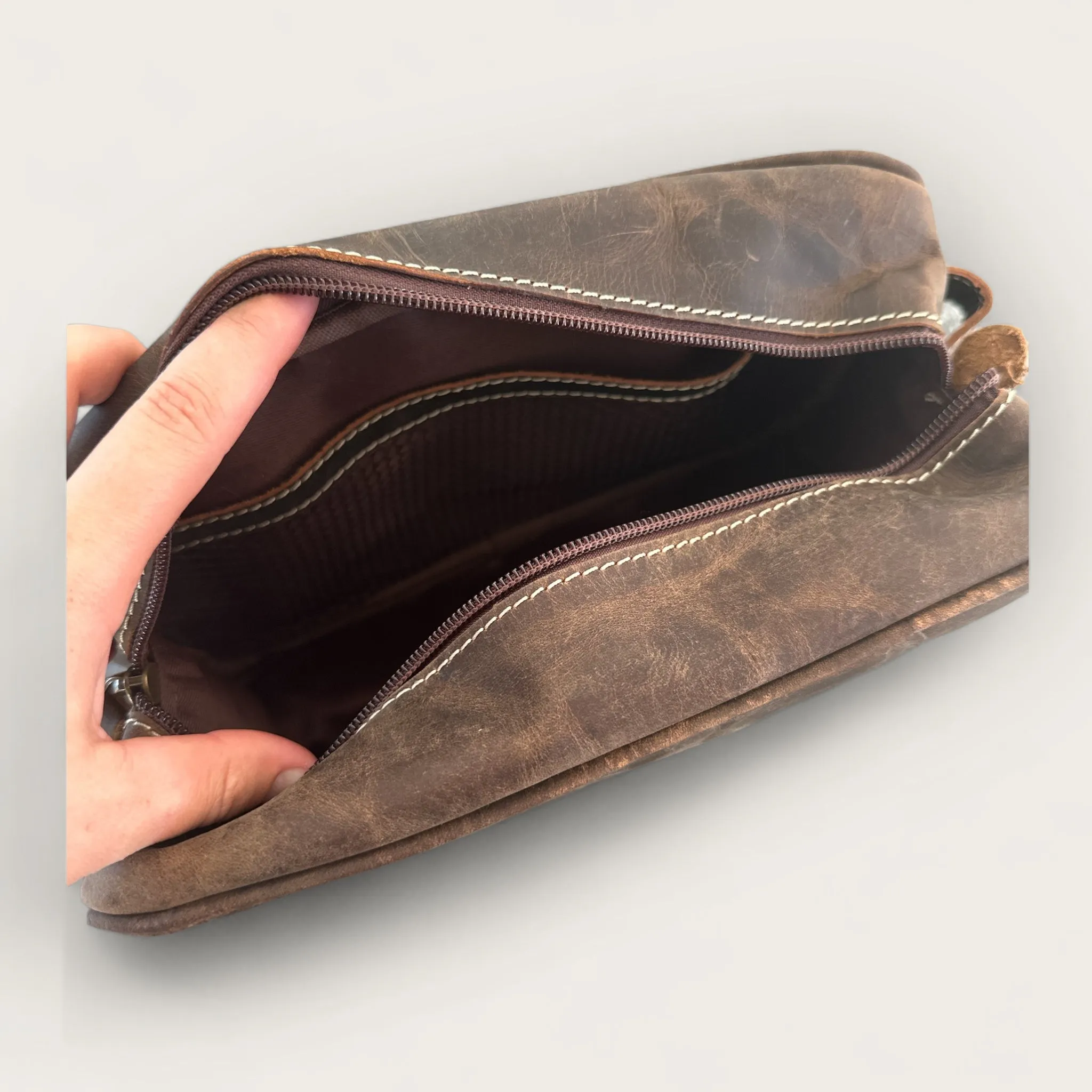 Vintage Leather Toiletry Bag