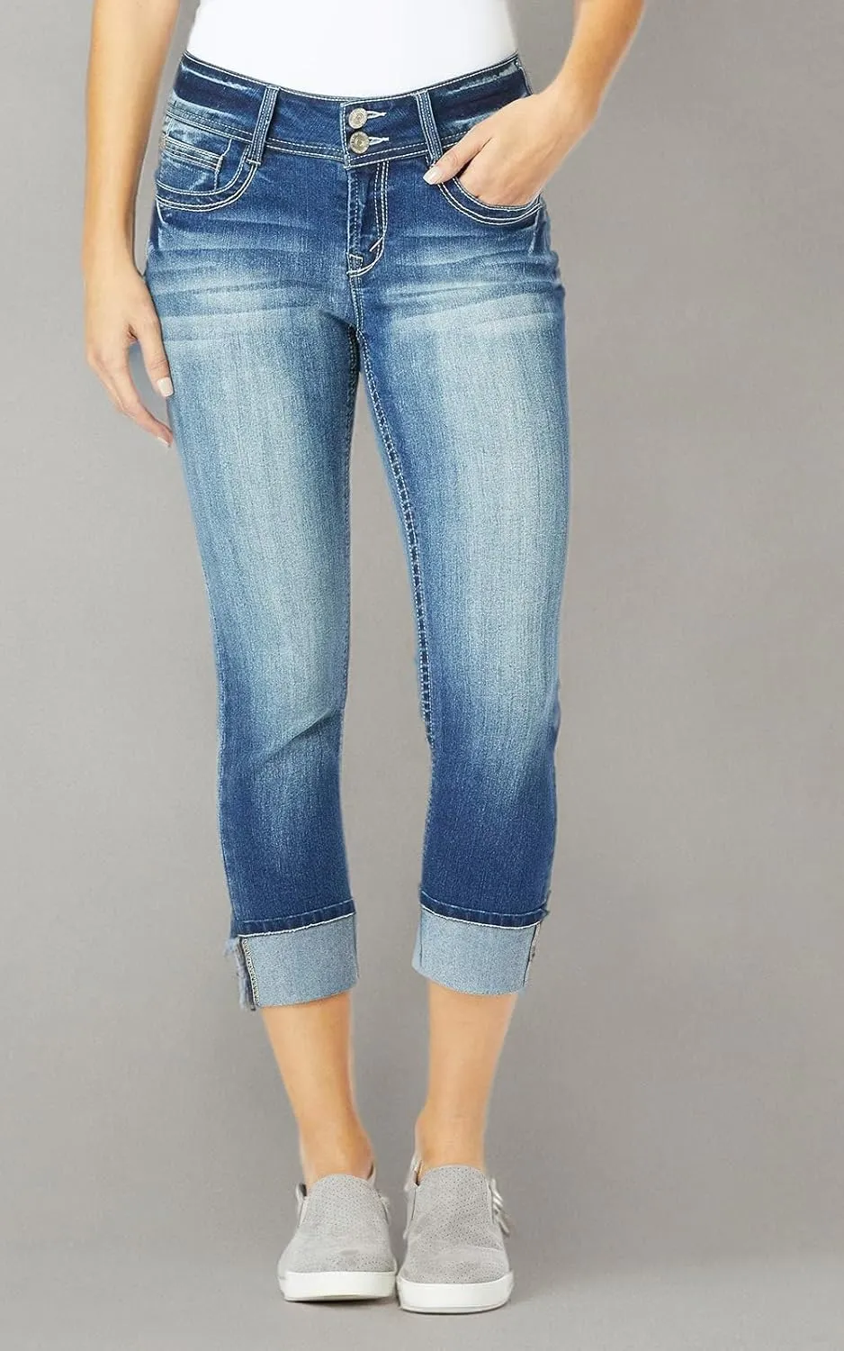 WallFlower Women's Luscious Curvy 23.5'' Crop Mid-Rise Insta Stretch Juniors (Standard and Plus)