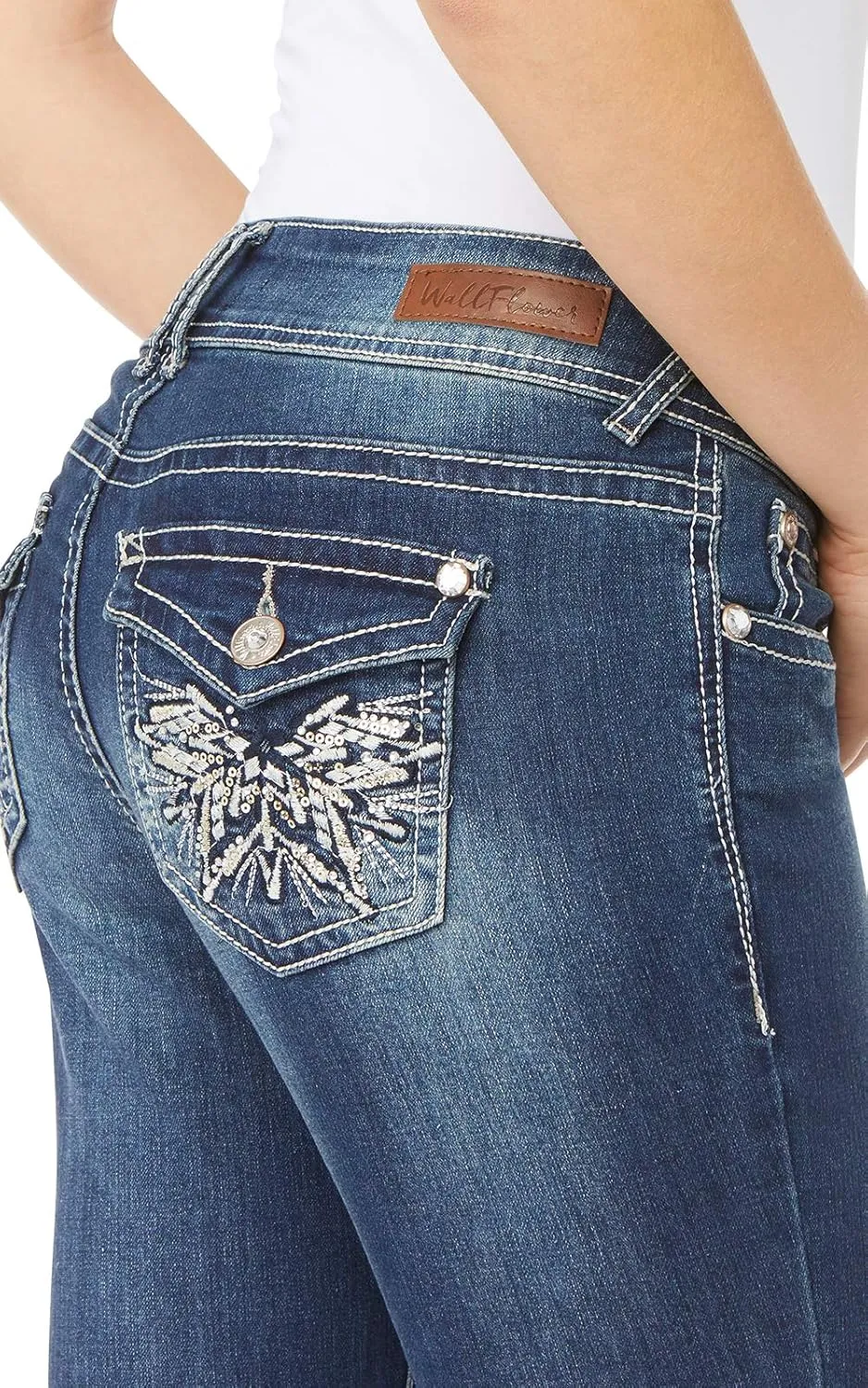 WallFlower Women's Luscious Curvy Bootcut Mid-Rise Bling Insta Stretch Juniors Jeans (Standard and Plus)