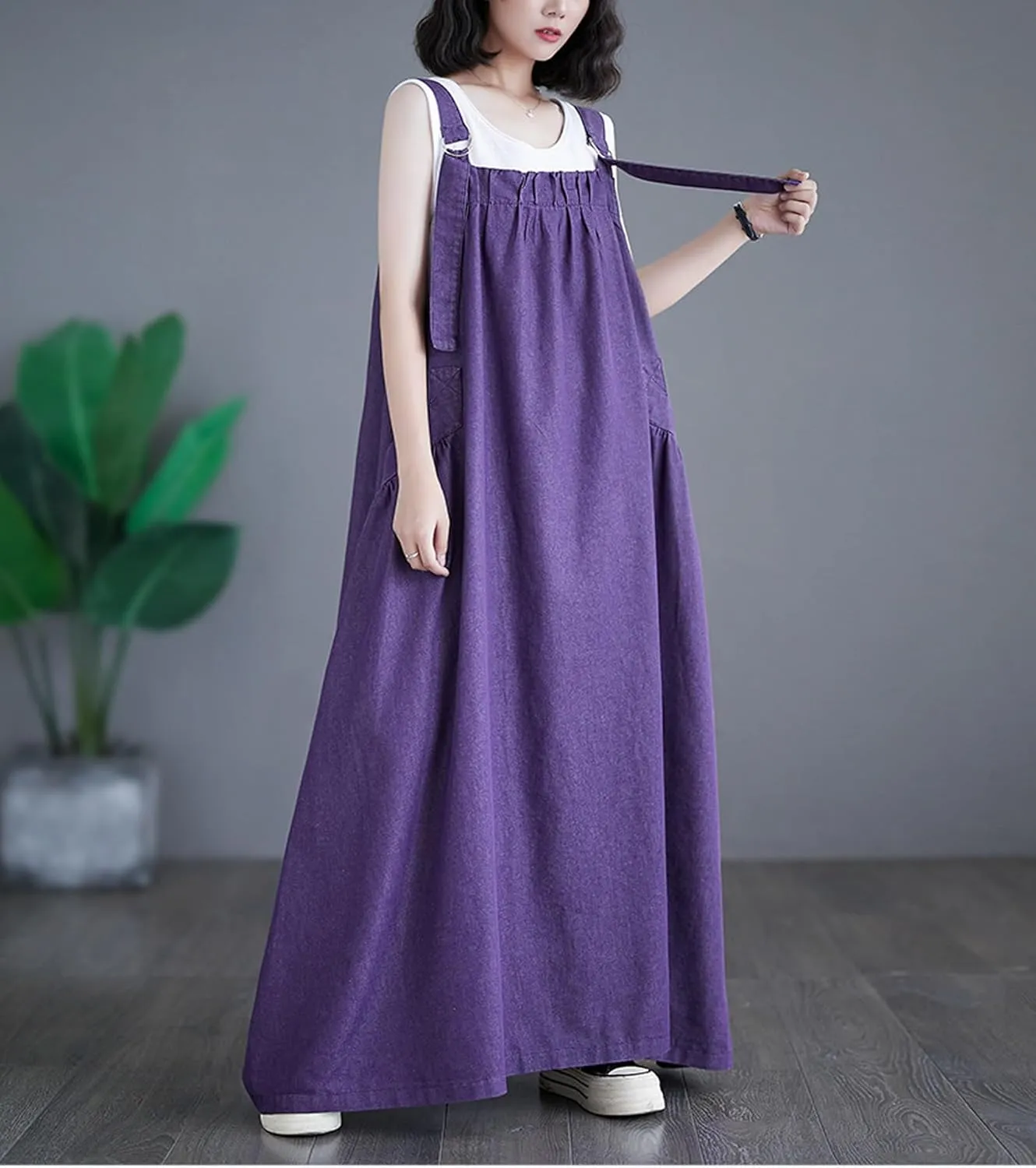 Women's Denim Pullover Casual Loose Sleeveless Adjustable Strap Denim Dress with Pockets and Wide Hem