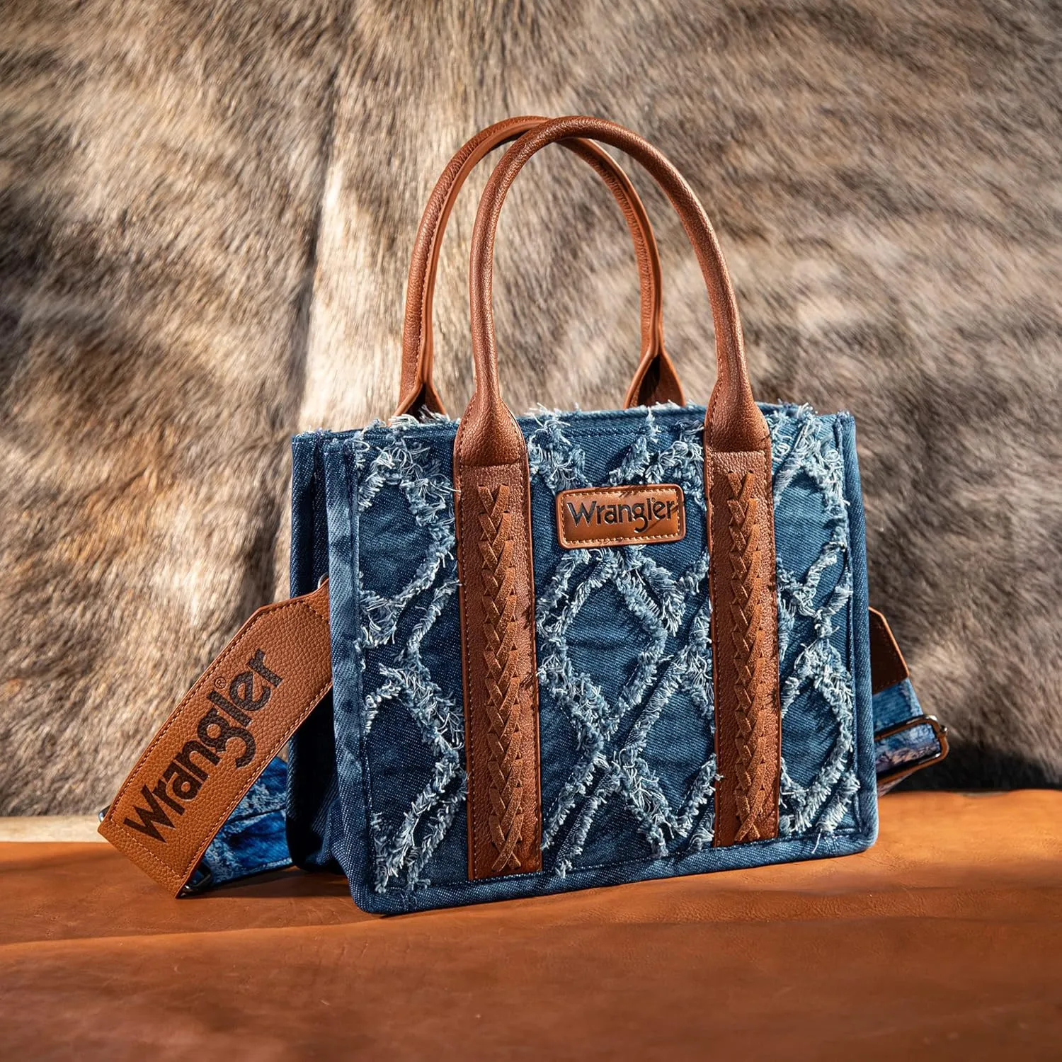 Wrangler Women's Aztec Tote Bag